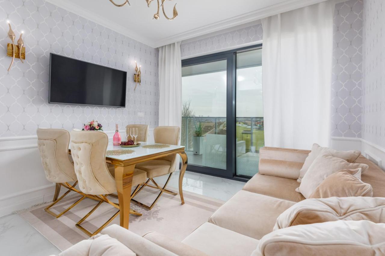 Apartamenty Natural Darłówko by Renters Ujście-Darłowskie Exterior foto